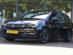 Zwart Gebruikt 2019 Opel Astra Edition Stationwagen | € 13.845 (Eerlijke prijs)