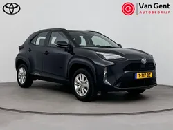 Zwart Gebruikt 2023 Toyota Yaris Cross Active SUV | € 27.499 (Eerlijke prijs)