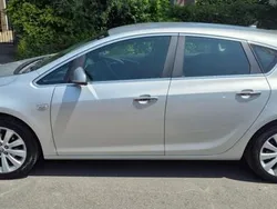 Grijs Gebruikt 2013 Opel Astra Cosmo Hatchback | € 5.950 (Goede deal)