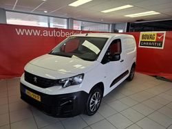 Wit Gebruikt 2021 Peugeot Partner Premium Van | € 11.945 (Super prijs)