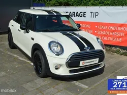 Wit Gebruikt 2017 Mini Cooper Business Hatchback | € 16.750