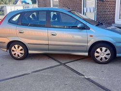 Groen Gebruikt 2003 Nissan Almera Tino MPV | € 600 (Goede deal)