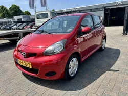 Rood Gebruikt 2012 Toyota Aygo Comfort Hatchback | € 4.250 (Eerlijke prijs)