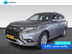 Grijs Gebruikt 2021 Mitsubishi Outlander P-HEV SUV | € 24.875 (Eerlijke prijs)