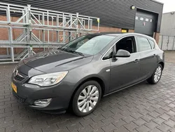 Grijs Gebruikt 2012 Opel Astra Edition Hatchback | € 4.240 (Goede deal)