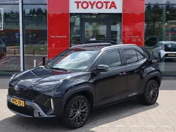 Zwart Gebruikt 2022 Toyota Yaris Cross SUV | € 26.900 (Eerlijke prijs)