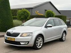 Grijs Gebruikt 2016 Skoda Octavia Business Line Stationwagen | € 7.500 (Goede deal)