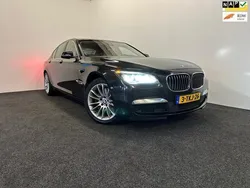 Zwart Gebruikt 2014 BMW 750 M Sport Sedan | € 18.500