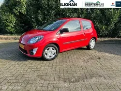 Rood Gebruikt 2011 Renault Twingo Authentique Hatchback | € 3.995 (Eerlijke prijs)