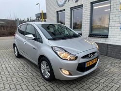 Grijs, metallic lak Gebruikt 2012 Hyundai ix20 Hatchback | € 7.450 (Eerlijke prijs)