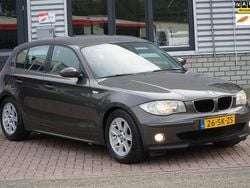 Bruin Gebruikt 2006 BMW 118 Executive Hatchback | € 6.850 (Eerlijke prijs)