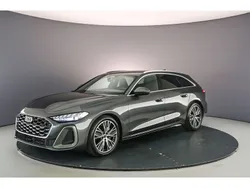 Daytonagrijs pareleffect Gebruikt 2024 Audi A5 Edition .1 Coupé | € 60.900