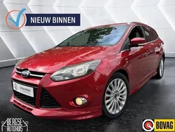 Rood Gebruikt 2013 Ford Focus ST-Line Stationwagen | € 6.990 (Iets duurder)