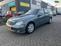Grijs Gebruikt 2005 Mercedes C180 Classic Sedan | € 1.000 (Super prijs)