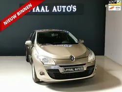 Beige Gebruikt 2009 Renault Mégane III Dynamique Hatchback | € 5.999 (Iets duurder)