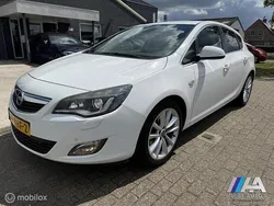 Wit Gebruikt 2010 Opel Astra Sport Hatchback | € 5.450 (Eerlijke prijs)