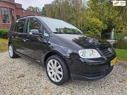 Zwart Gebruikt 2006 VW Touran MPV | € 2.499 (Eerlijke prijs)