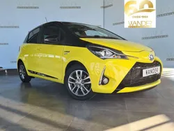 Geel Gebruikt 2017 Toyota Yaris Hybrid Hatchback | € 14.950 (Iets duurder)