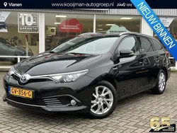 Zwart Gebruikt 2015 Toyota Auris Touring Sports Stationwagen | € 13.950 (Iets duurder)