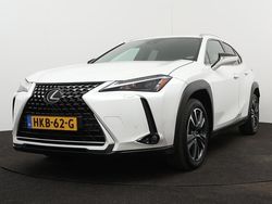 Wit Gebruikt 2024 Lexus UX 250h Business Edition SUV | € 46.950