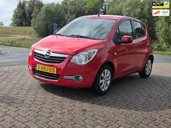 Rood Gebruikt 2014 Opel Agila Hatchback | € 4.650 (Goede deal)