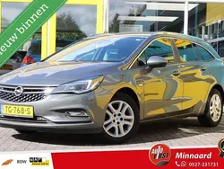 Grijs Gebruikt 2018 Opel Astra Edition Stationwagen | € 13.900 (Eerlijke prijs)