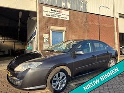 Grijs (metallic) Gebruikt 2007 Renault Laguna III Expression Hatchback | € 1.999 (Eerlijke prijs)