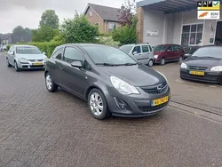 Grijs Gebruikt 2012 Opel Corsa Color Edition Hatchback | € 1.499 (Super prijs)