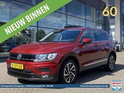 Rood, metallic lak Gebruikt 2018 VW Tiguan Comfortline SUV | € 21.950 (Eerlijke prijs)