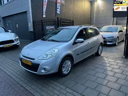 Grijs, metallic lak Gebruikt 2010 Renault Clio GrandTour Expression Stationwagen | € 3.999 (Eerlijke prijs)