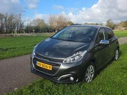 Grijs Gebruikt 2015 Peugeot 208 Hatchback | € 6.500 (Goede deal)