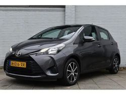 Grijs Gebruikt 2020 Toyota Yaris Connect Style Hatchback | € 13.499 (Eerlijke prijs)