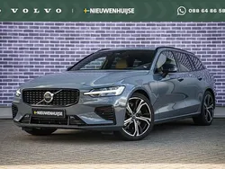 Grijs, metallic lak Gebruikt 2023 Volvo V60 Plus Stationwagen | € 43.399 (Eerlijke prijs)
