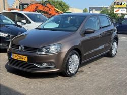 Bruin Gebruikt 2015 VW Polo Comfortline Hatchback | € 8.150 (Eerlijke prijs)