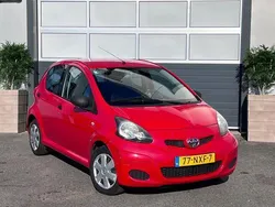 Rood Gebruikt 2010 Toyota Aygo Hatchback | € 1.950 (Goede deal)
