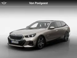 Oxidgrau metallic (c4a) (grijs metallic) Nieuw 2025 BMW 530e M Sport Stationwagen | € 90.179 (Eerlijke prijs)