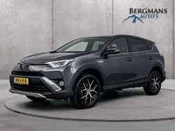 Grijs, metallic lak Gebruikt 2017 Toyota RAV4 SUV | € 21.800 (Eerlijke prijs)