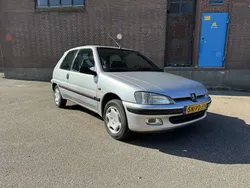 Grijs Gebruikt 1998 Peugeot 106 Hatchback | € 1.100 (Iets duurder)