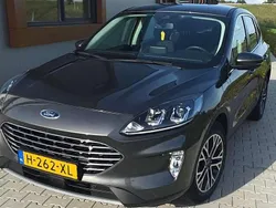 Grijs Gebruikt 2020 Ford Kuga Titanium SUV | € 18.500 (Eerlijke prijs)