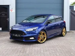 Blauw Gebruikt 2015 Ford Focus ST Hatchback | € 17.950 (Eerlijke prijs)