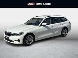 Wit Gebruikt 2019 BMW 330 Executive Stationwagen | € 26.950 (Eerlijke prijs)