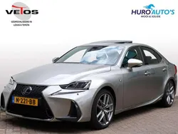 Grijs Gebruikt 2017 Lexus IS300h Sport Line Sedan | € 28.900 (Eerlijke prijs)