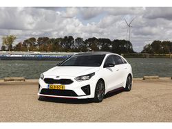 Wit Gebruikt 2020 Kia ProCeed Hatchback | € 17.950 (Goede deal)