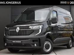 Noir nacré (zwart metallic) Nieuw 2024 Renault Master Van | € 37.181 (Eerlijke prijs)