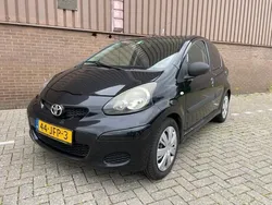 Zwart Gebruikt 2009 Toyota Aygo Hatchback | € 1.399 (Goede deal)
