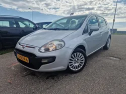 Grijs Gebruikt 2010 Fiat Punto Evo Dynamic Hatchback | € 2.399 (Eerlijke prijs)