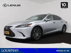 Grijs Gebruikt 2024 Lexus ES300H Executive Line Sedan | € 58.950 (Iets duurder)