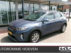 Blauw, metallic lak Gebruikt 2022 Kia Stonic Turbo SUV | € 18.440 (Eerlijke prijs)