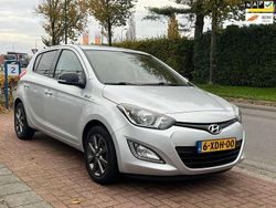 Grijs Gebruikt 2014 Hyundai i20 Hatchback | € 4.950 (Goede deal)