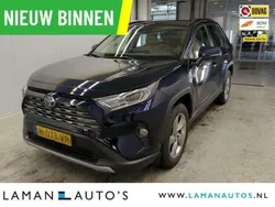 Blauw, metallic lak Gebruikt 2020 Toyota RAV4 Hybrid Executive SUV | € 36.995 (Iets duurder)